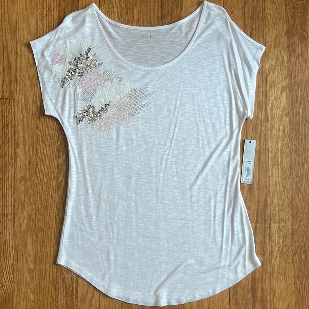 Apt. 9 Shirt Size Medium - New with tags